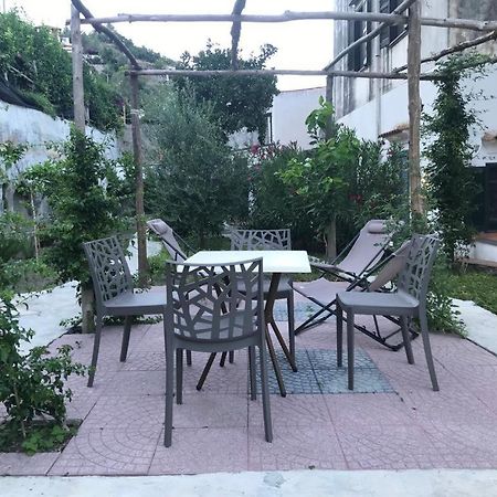 Casa Annali - House And Garden By The Amalfi Coast Villa Майори Екстериор снимка
